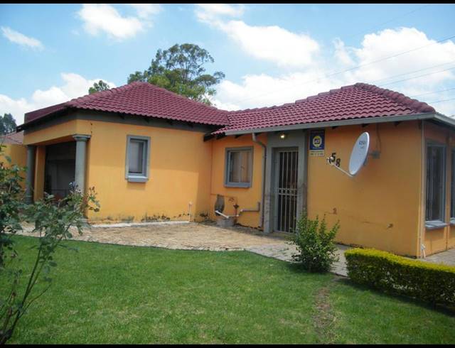 3 BEDROOM HOUSE FOR SALE IN THE ORCHARDS
